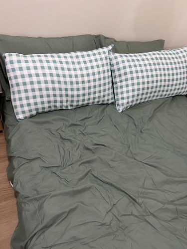 Customer photo review of Plain Spruce