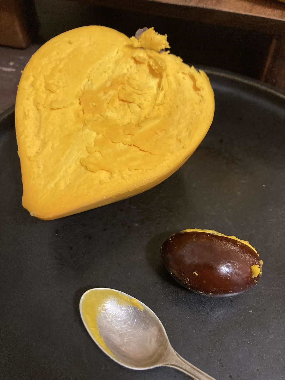Customer photo review of Eggfruit (Canistel) Box