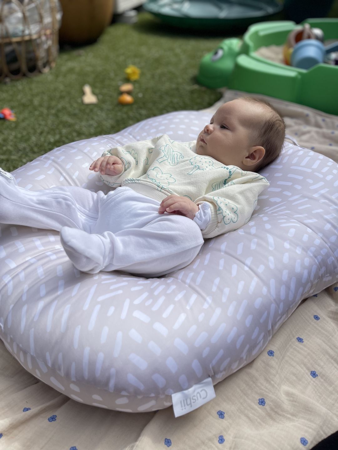 Customer photo review of Cushii Lounger Wanderlust - Oatmilk