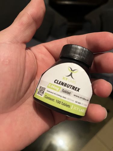 Reseña con foto de un cliente sobre Clembutrex