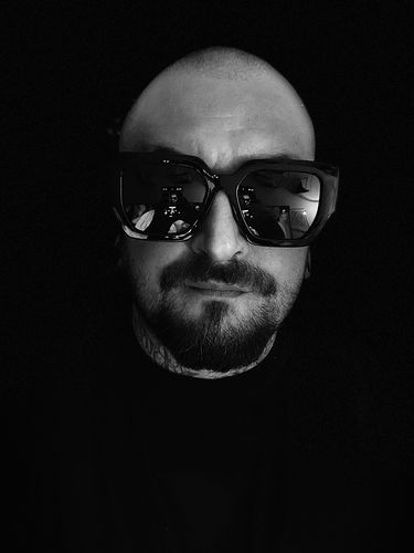 Customer photo review of BLANCO - XL (BLACK)