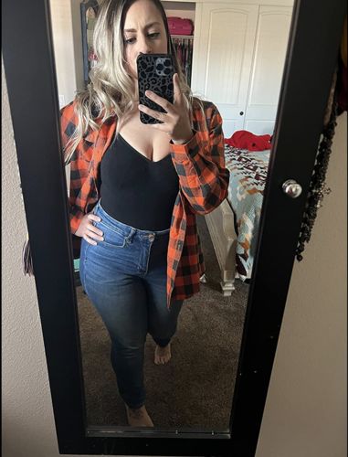 Customer photo review of Stefanie - Nahtloser Bodysuit Tanga mit Spaghetti-Schulterriemen