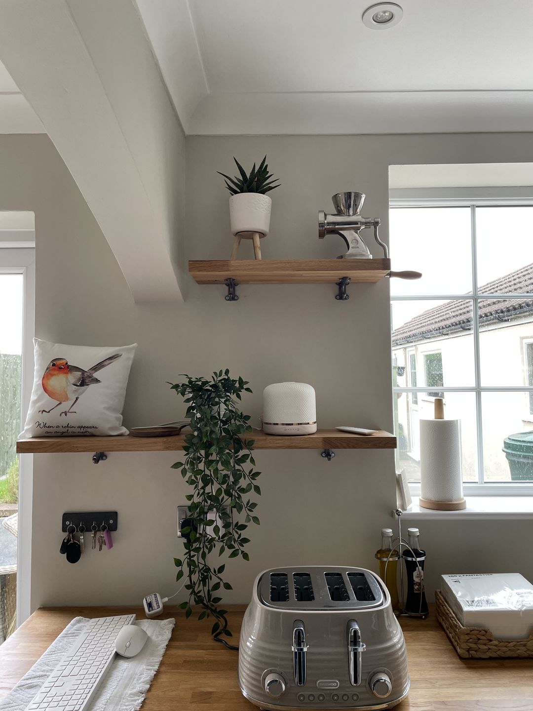 Customer photo review of 4 Inch Chiltern Cast Iron Shelf Bracket
