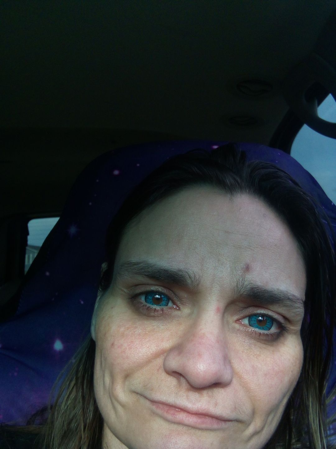 Customer photo review of Vega tricolor Blue Prescription Colored Contact Lenses