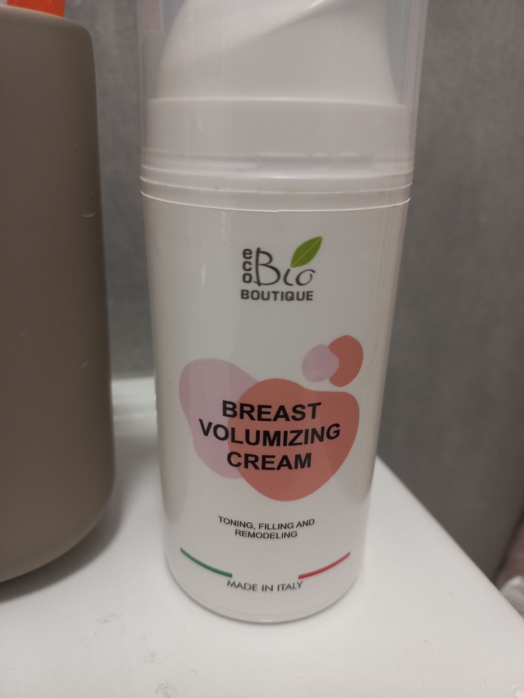 Customer photo review of Crema Voluminizadora de Pecho