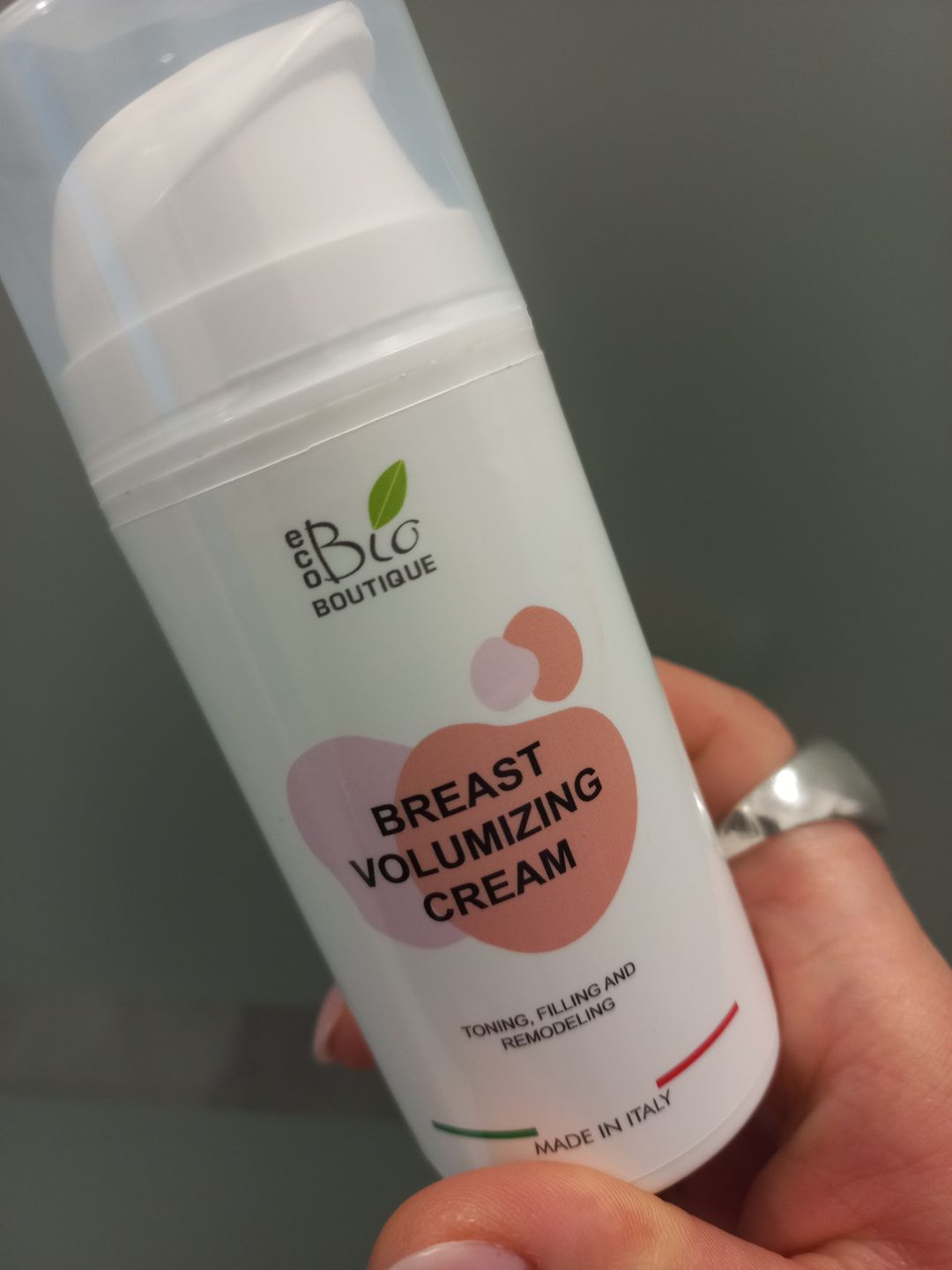 Customer photo review of Crema Voluminizadora de Pecho