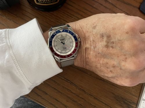 Customer photo review of Aquacy Hei Matau Oceanum Men's Automatic 200M Silver Dial Dive Watch ON.SL.BL.RD.MH