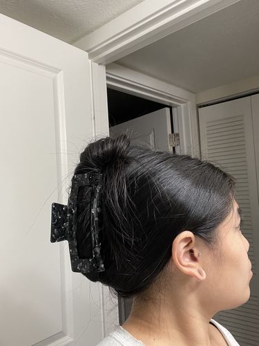 Customer photo review of XL Dreamy Claw Clip