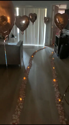 Customer photo review of Lex&Roses Hotel Room Decor- Pink