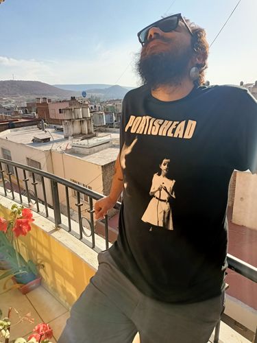 Customer photo review of Playera Portishead