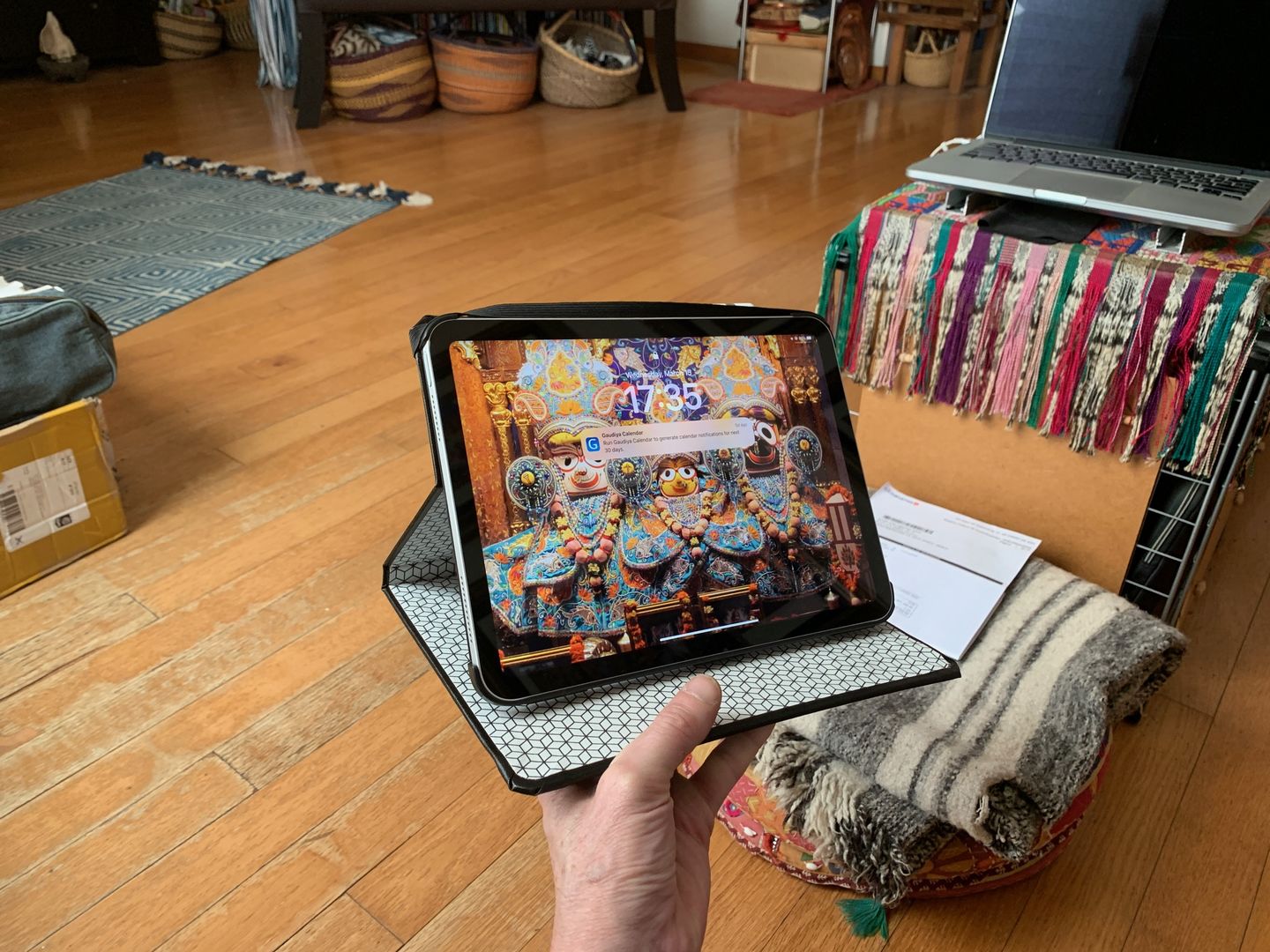Customer photo review of Classic Black iPad Case