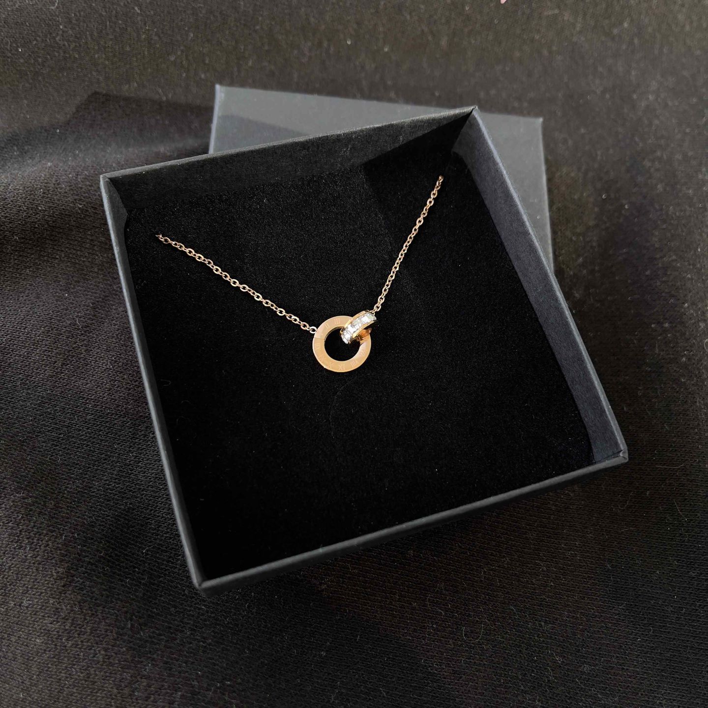 Customer photo review of Necklace with Joined Rings & Crystals