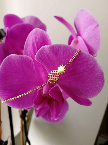 Customer photo review of Little Pineapple Bracelet
