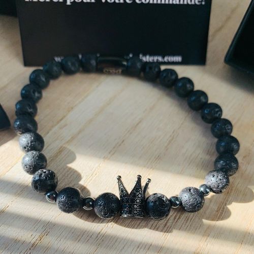 Customer photo review of Black Crown with Lava Stones