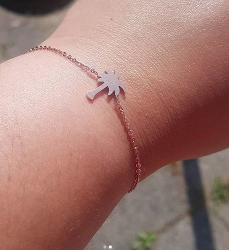 Customer photo review of Little Palm Bracelet