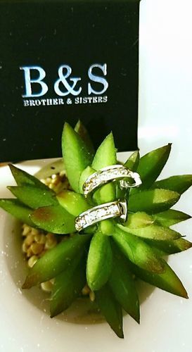 Customer photo review of Majesty Earrings
