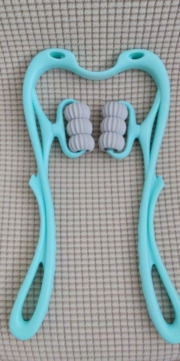 Customer photo review of Saludea Neck Massager