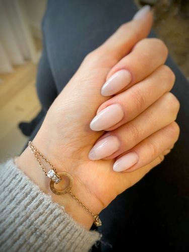 Customer photo review of Bracelet with Joined Rings & Crystals
