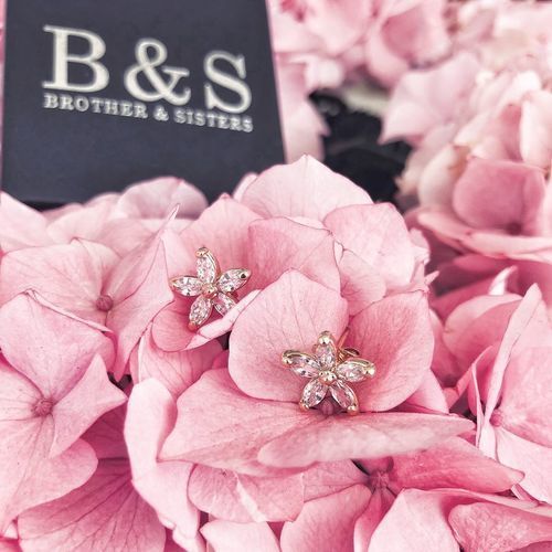 Customer photo review of Austrian Crystals Flowers Earrings