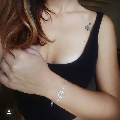 Customer photo review of Little Wave Bracelet