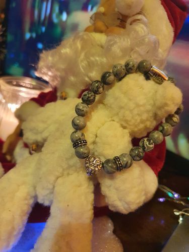 Customer photo review of White Gold Lion & Grey Stones Bracelet