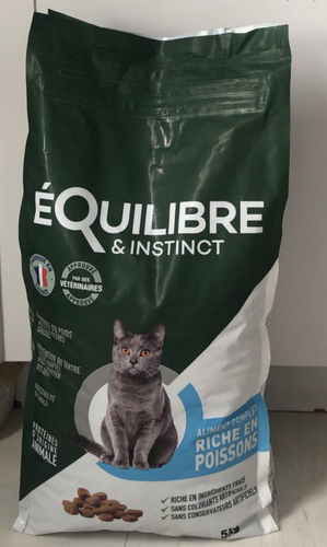 Customer photo review of Croquettes riches en poissons blancs frais (chat stérilisé)