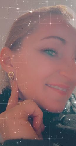 Customer photo review of Earrings with Joined Rings