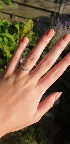 Customer photo review of Silver Minimalist Ring