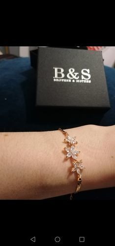 Customer photo review of Austrian Crystals Flowers Bracelet
