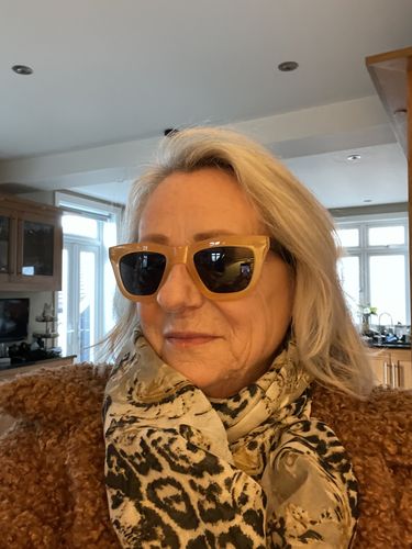 Customer photo review of LARGE CREAM VINTAGE LEOPARD PRINT SHAWL SCARF