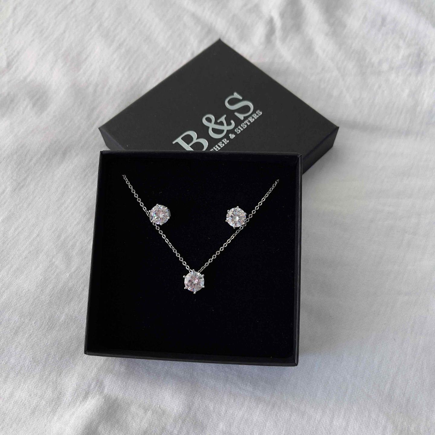 Customer photo review of Austrian Crystal Necklace