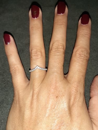 Customer photo review of Silver Minimalist Ring