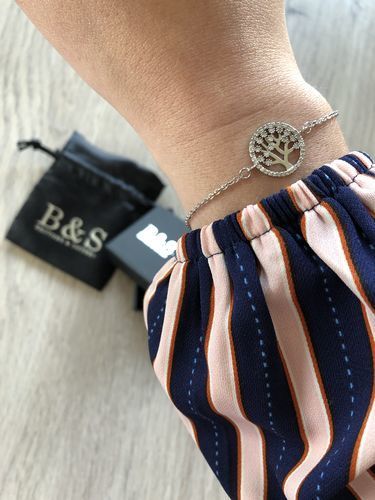 Customer photo review of Little Tree Bracelet