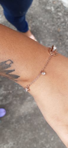 Customer photo review of Bracelet with Joined Rings & Crystals
