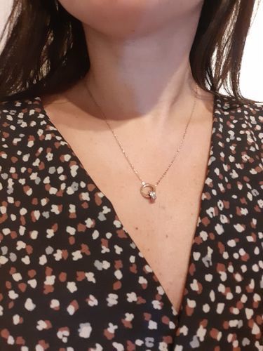 Customer photo review of Necklace with Joined Rings & Crystals