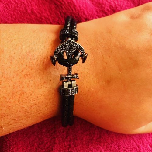Customer photo review of Black Anchor Bracelet