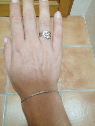 Customer photo review of Crystal Bar Bracelet