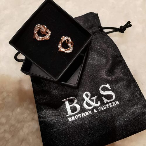Customer photo review of Hearts with Austrian Crystals Earrings