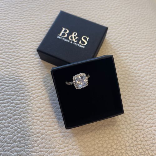 Customer photo review of Silver Timeless Ring