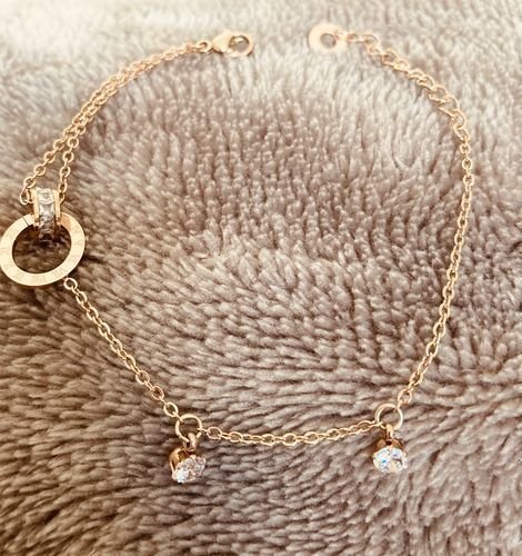 Customer photo review of Bracelet with Joined Rings & Crystals