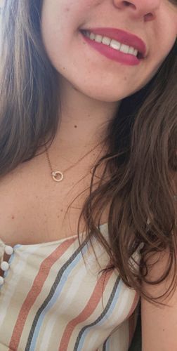 Customer photo review of Necklace with Joined Rings & Crystals