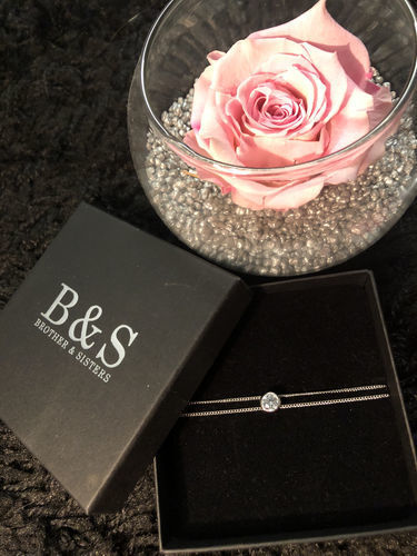 Customer photo review of Gloss Bracelet