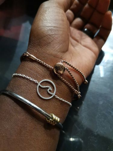 Customer photo review of Little Wave Bracelet