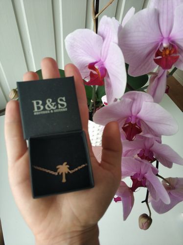 Customer photo review of Silver Classic Necklace