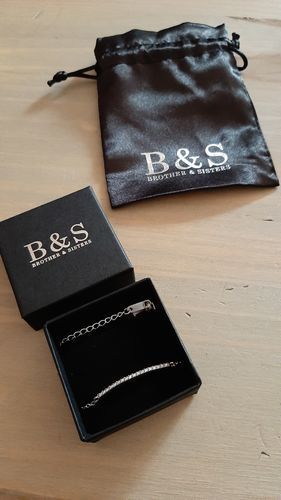 Customer photo review of Crystal Bar Bracelet