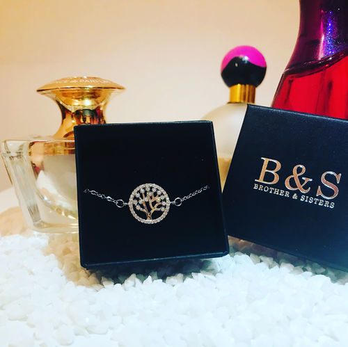 Customer photo review of Little Tree Bracelet