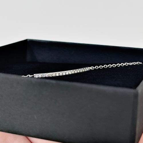 Customer photo review of Crystal Bar Bracelet