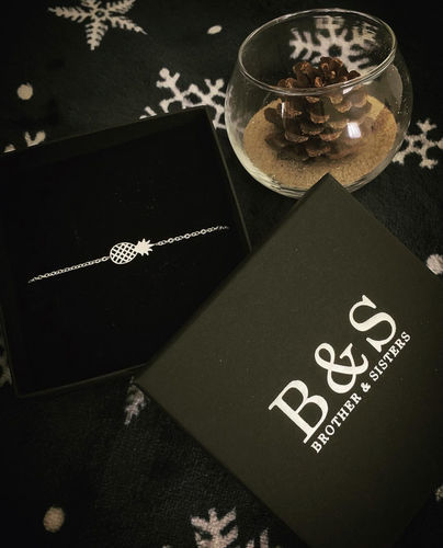Customer photo review of Little Pineapple Bracelet