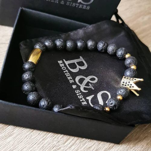 Customer photo review of Gold Crown with Lava Stones