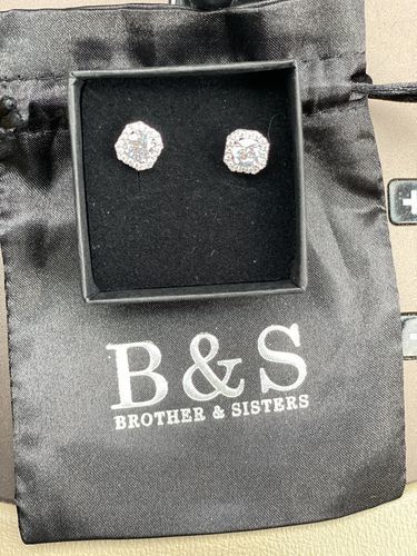 Customer photo review of Silver Square Earrings